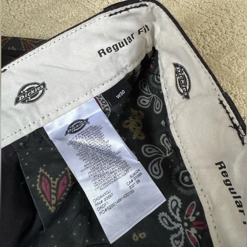 NWOT Dickies Reworked Paisley Patchwork Pant - Picture 6 of 6